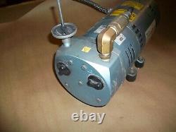 GAST 1423-101Q-G625 Rotary Vane Vacuum Pump USED