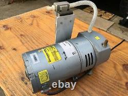 Gast AT05 Rotary Vane air compressor