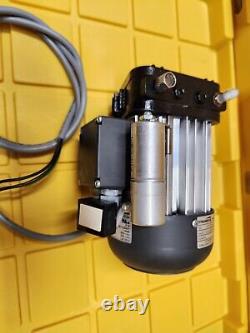 Thomas Picolino VTE3 Rotary Vane Pump and Compressor, 230 VAC 1 Phase