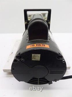 Varian SD-200 0421. P1211.3 Ed. 7 Dual Stage Rotary Vane Vacuum Pump No Base